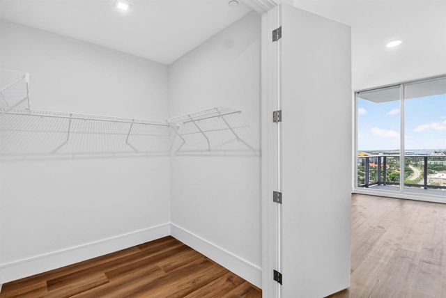 220 Lake Shore Drive 1511, Lake Park, FL 33403