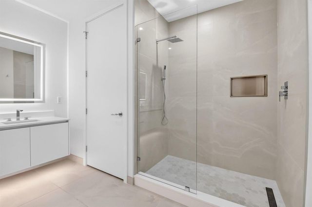 220 Lake Shore Drive 1511, Lake Park, FL 33403