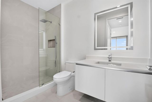 220 Lake Shore Drive 1511, Lake Park, FL 33403