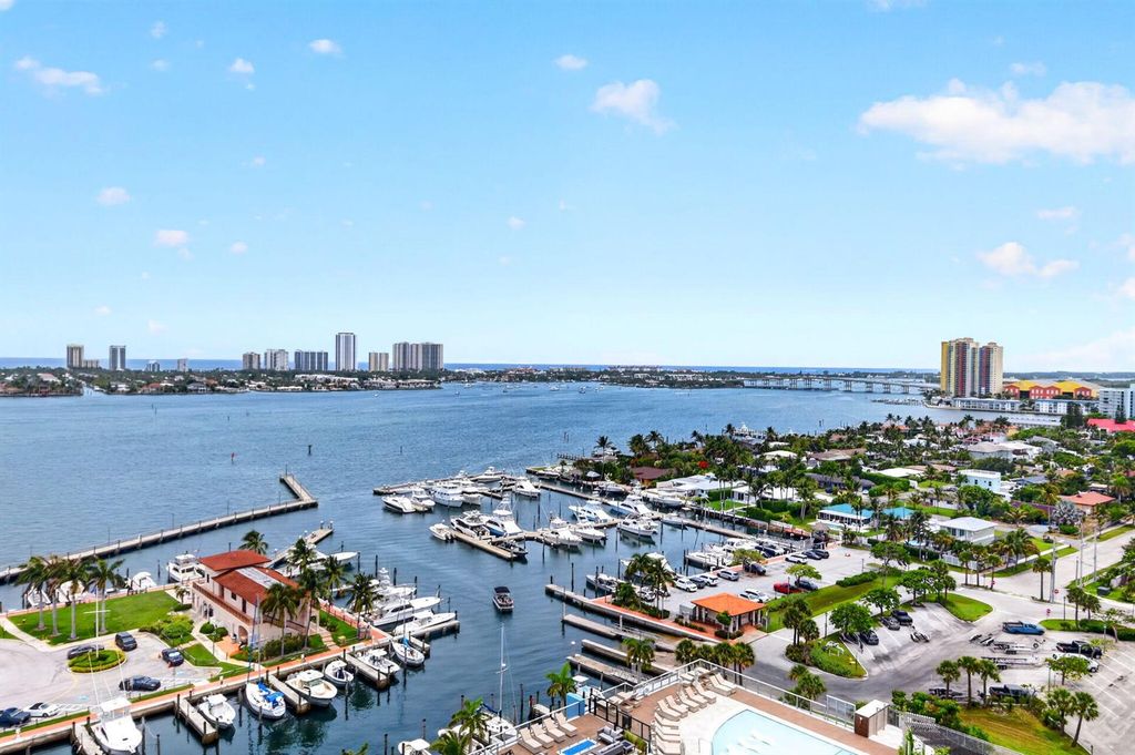 220 Lake Shore Drive 1511, Lake Park, FL 33403