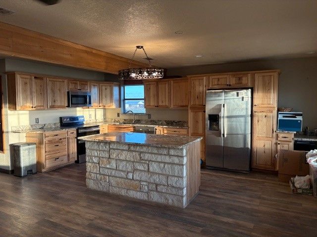 2210 County Road 422, Stephenville, TX 76401