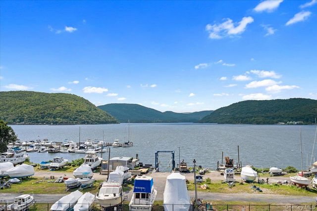 225 Waterside Close, Peekskill, NY 10566