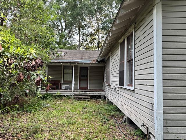 907 NW 11TH AVENUE, Gainesville, FL 32601