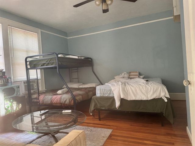 907 NW 11TH AVENUE, Gainesville, FL 32601