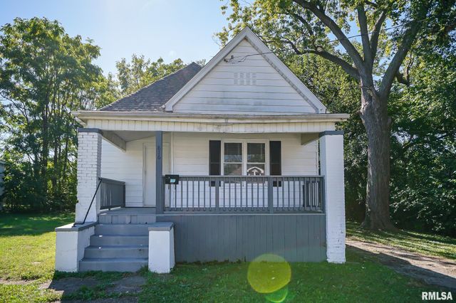 816 W VIRGINIA Avenue, Peoria, IL 61604