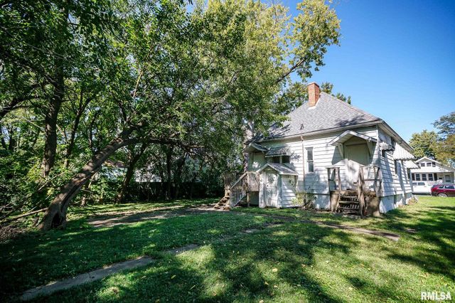 816 W VIRGINIA Avenue, Peoria, IL 61604