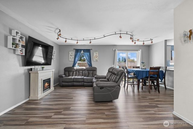 10426 196th E, Graham, WA 98338