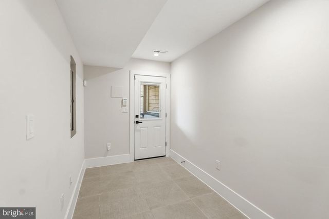 15 ROCK CREEK CHURCH RD NW, Washington, DC 20011