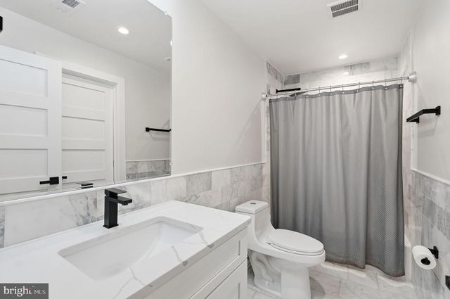 15 ROCK CREEK CHURCH RD NW, Washington, DC 20011