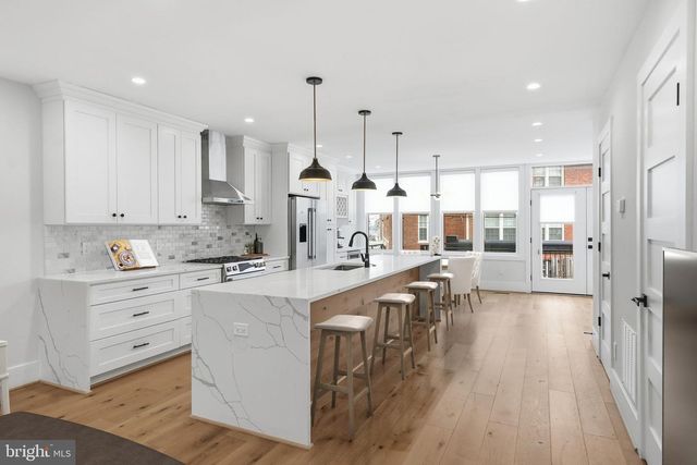 15 ROCK CREEK CHURCH RD NW, Washington, DC 20011