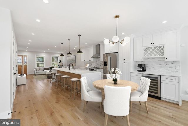 15 ROCK CREEK CHURCH RD NW, Washington, DC 20011