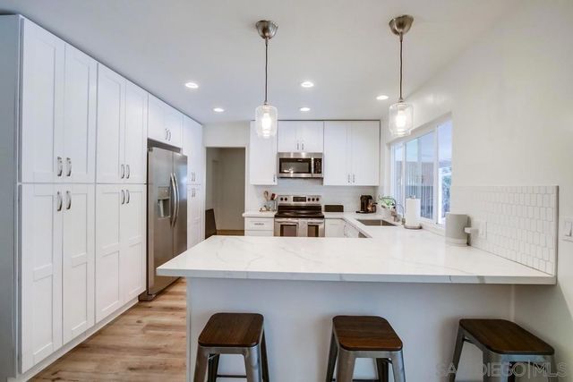 16820 Orchard Bend Rd, Poway, CA 92064