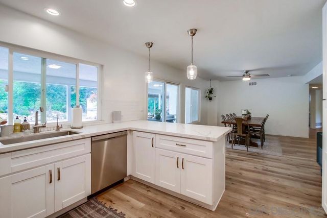 16820 Orchard Bend Rd, Poway, CA 92064