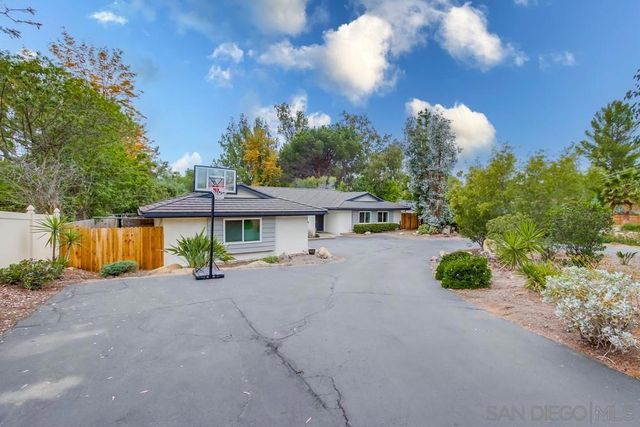 16820 Orchard Bend Rd, Poway, CA 92064