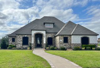1017 Southern Oaks Drive, Angleton, TX 77515