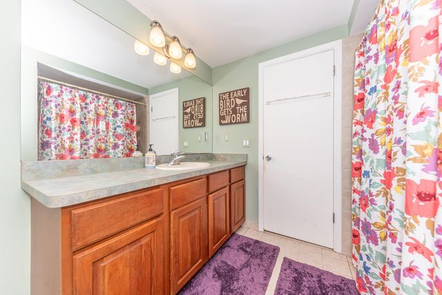 1470 Nightingale Road, Wixom, MI 48393