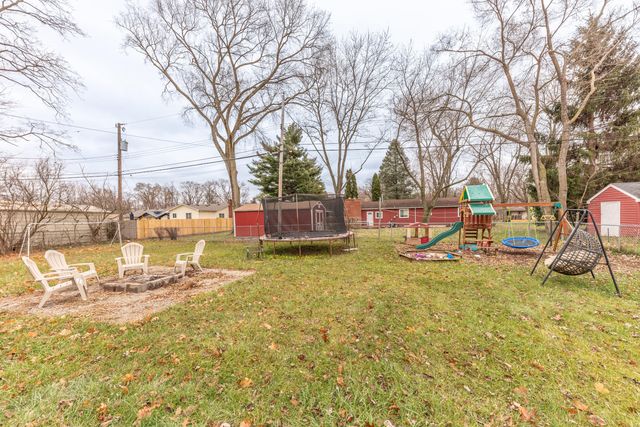 1470 Nightingale Road, Wixom, MI 48393