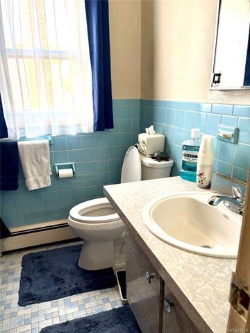 9 Northcote Road, Westbury, NY 11590