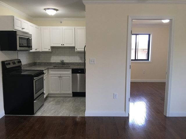 14 Arizona Terrace 6, Arlington, MA 02474