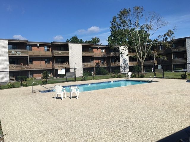 14 Arizona Terrace 6, Arlington, MA 02474