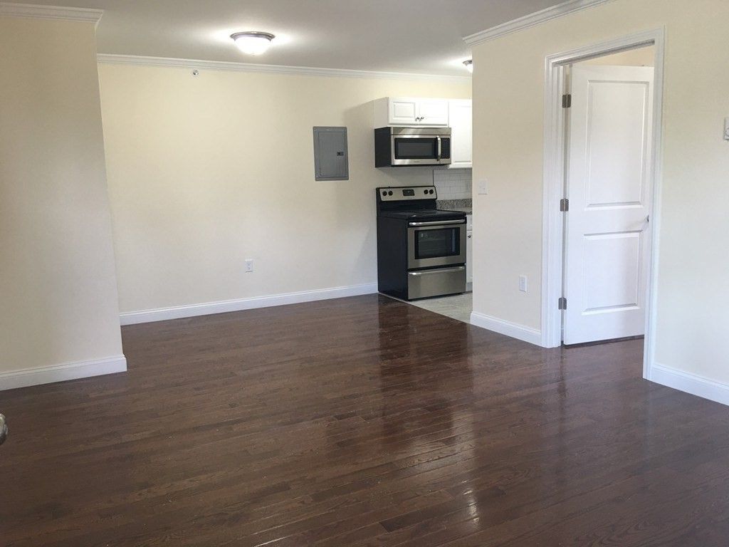 14 Arizona Terrace 6, Arlington, MA 02474