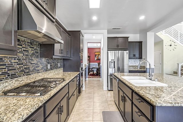 3405 W Kamm Avenue W, Dinuba, CA 93618