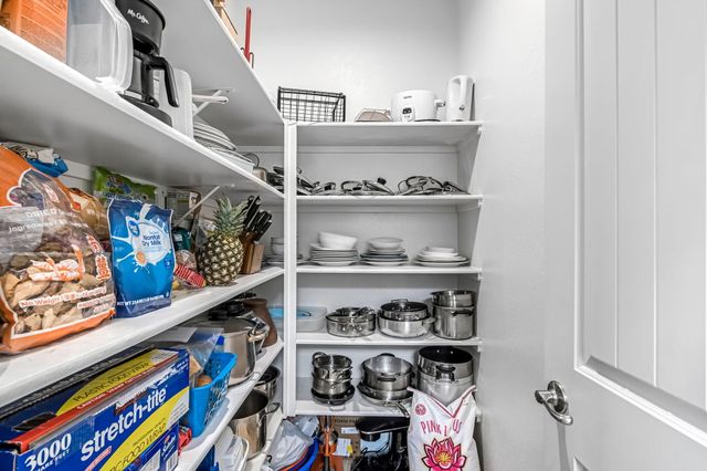 3405 W Kamm Avenue W, Dinuba, CA 93618