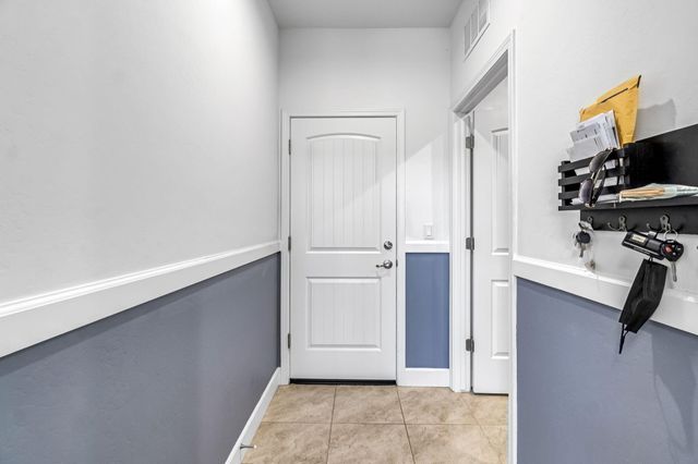 3405 W Kamm Avenue W, Dinuba, CA 93618