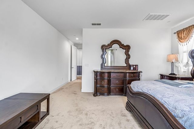 3405 W Kamm Avenue W, Dinuba, CA 93618