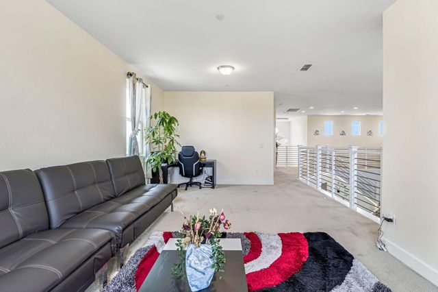 3405 W Kamm Avenue W, Dinuba, CA 93618