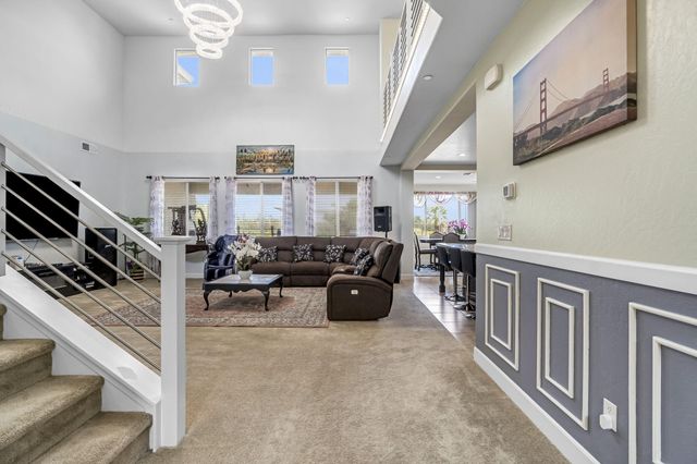 3405 W Kamm Avenue W, Dinuba, CA 93618