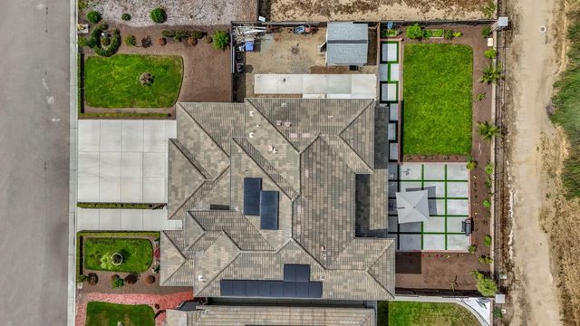 3405 W Kamm Avenue W, Dinuba, CA 93618