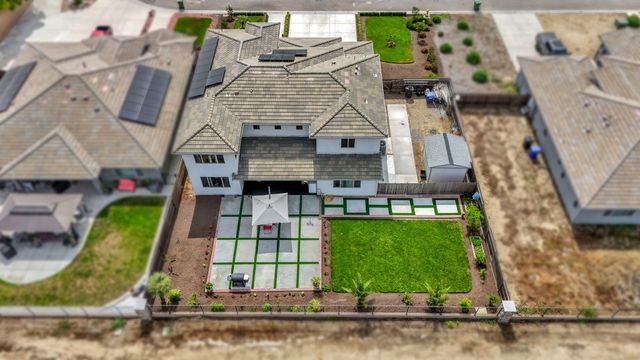 3405 W Kamm Avenue W, Dinuba, CA 93618