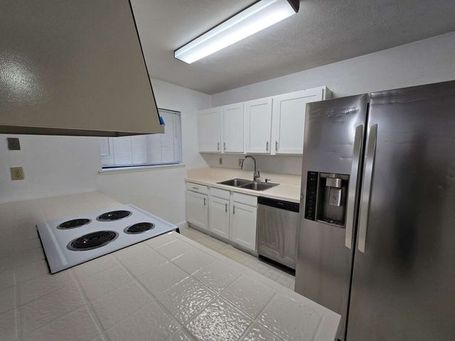 6932 Misty Glen Court, Fort Worth, TX 76120