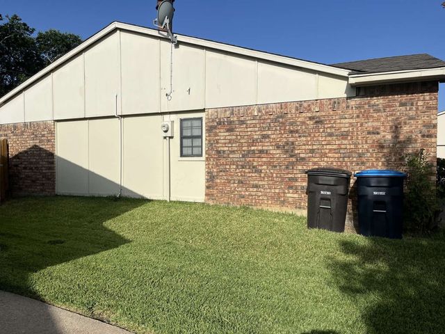 6932 Misty Glen Court, Fort Worth, TX 76120