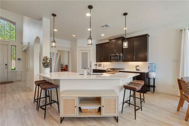 15321 Lowry Meadow Lane, College Station, TX 77845