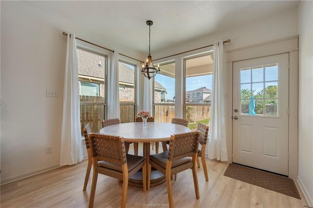 15321 Lowry Meadow Lane, College Station, TX 77845
