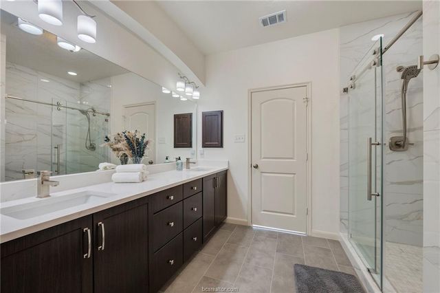 15321 Lowry Meadow Lane, College Station, TX 77845