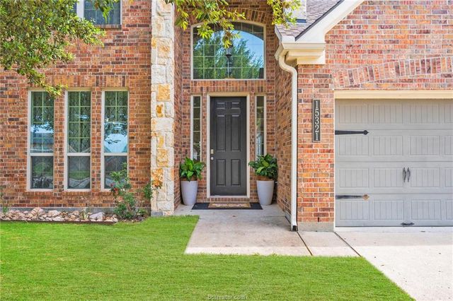 15321 Lowry Meadow Lane, College Station, TX 77845