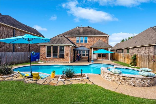 15321 Lowry Meadow Lane, College Station, TX 77845