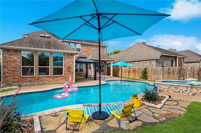 15321 Lowry Meadow Lane, College Station, TX 77845