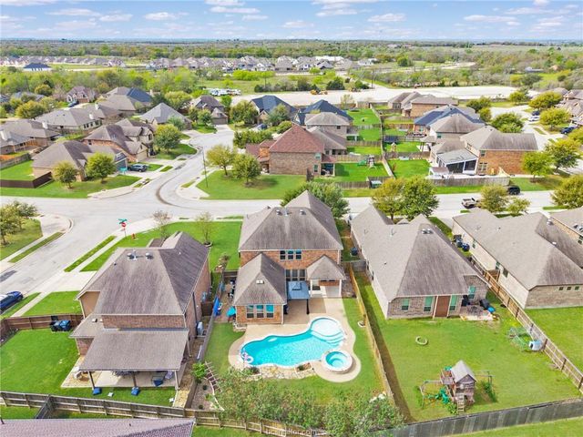 15321 Lowry Meadow Lane, College Station, TX 77845