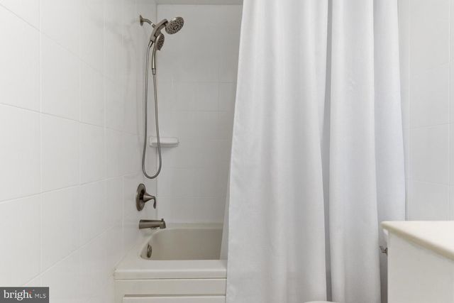 15602 CLIFF SWALLOW WAY, Rockville, MD 20853