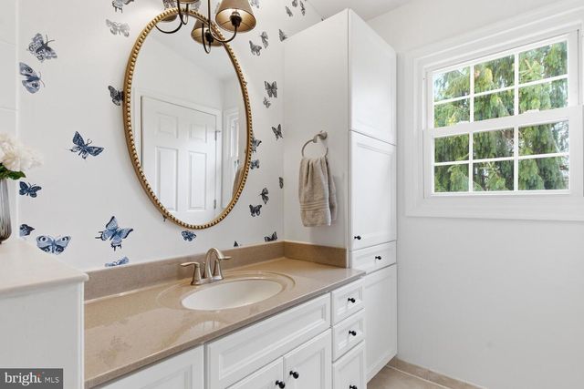 15602 CLIFF SWALLOW WAY, Rockville, MD 20853