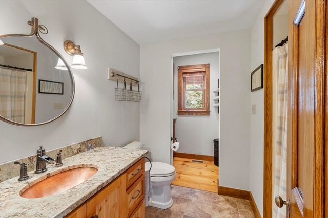 2 Knox Ave, Groveland, MA 01834
