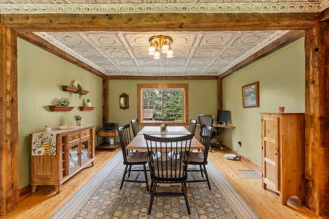 2 Knox Ave, Groveland, MA 01834