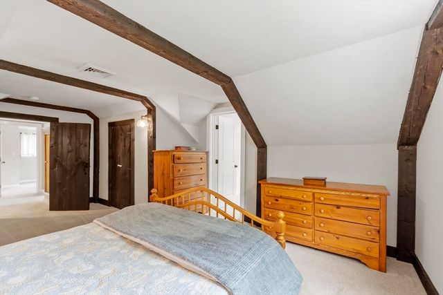 2 Knox Ave, Groveland, MA 01834
