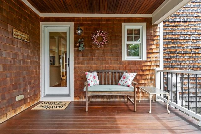 2 Knox Ave, Groveland, MA 01834