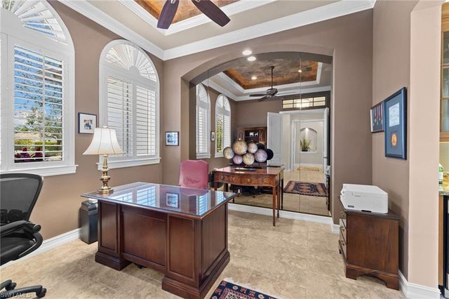 347 Saddlebrook LN, Naples, FL 34110