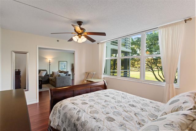 4015 W Palm Aire Dr 304, Pompano Beach, FL 33069